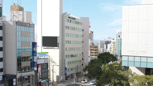 金山駅前事務所外観